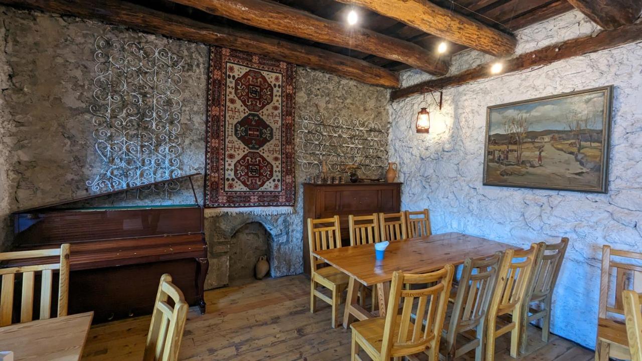 Hotel Arevi Gosh Kültér fotó
