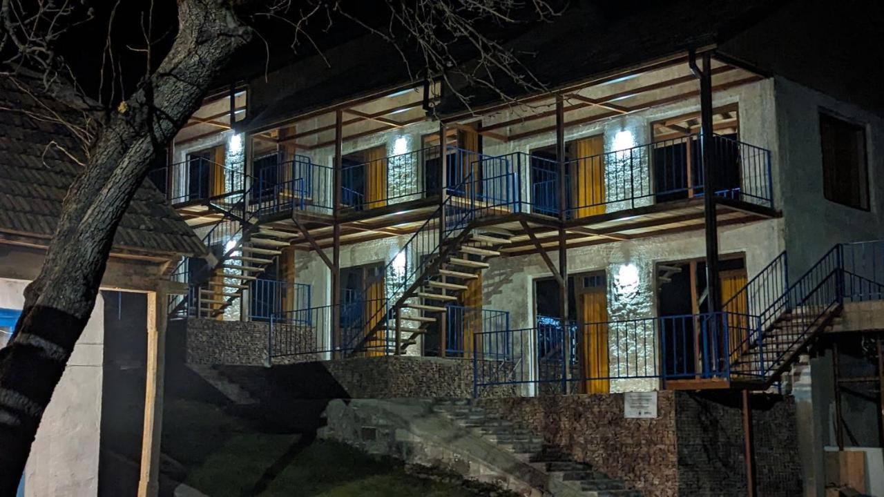 Hotel Arevi Gosh Kültér fotó